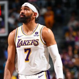 文森特：39岁詹姆斯时常回到25岁，持久力太神奇