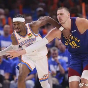 开云登录入口-美媒重排现役50大球星：詹姆斯跌出前20，杜库无缘前十，字母第六|詹姆斯·哈登|谢伊·吉尔杰斯-亚历山大|扬尼斯-阿德托昆博|尼古拉-约基奇|多诺万-米切尔_新浪体育_新浪新闻